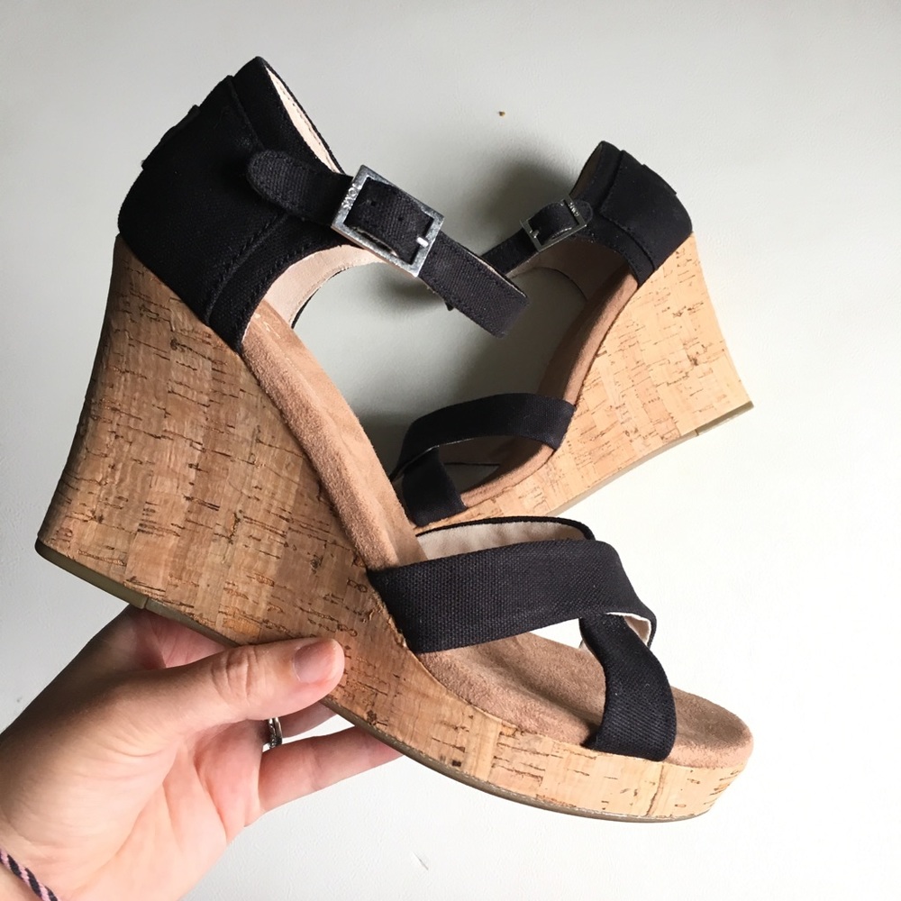 Toms sierra cork wedge black strap sandals